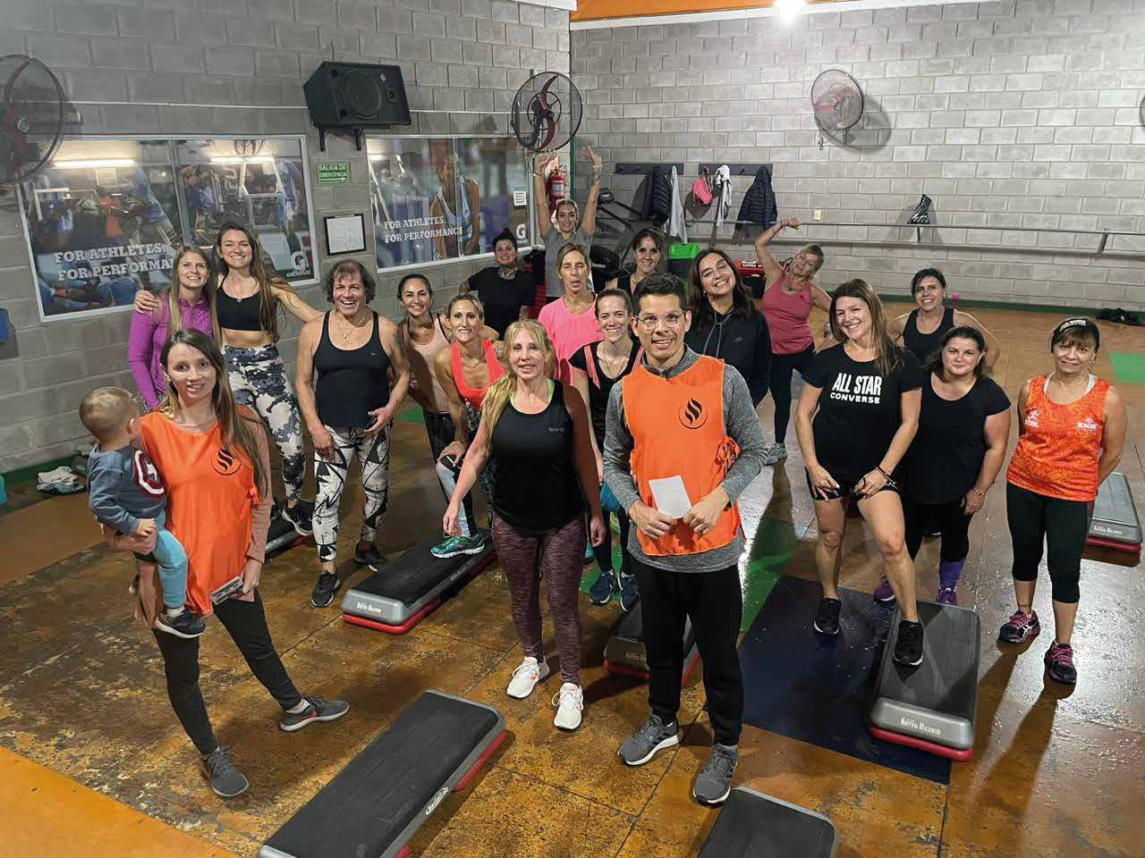 Equipo de voluntariado de Life Decision en una actividad comunitaria